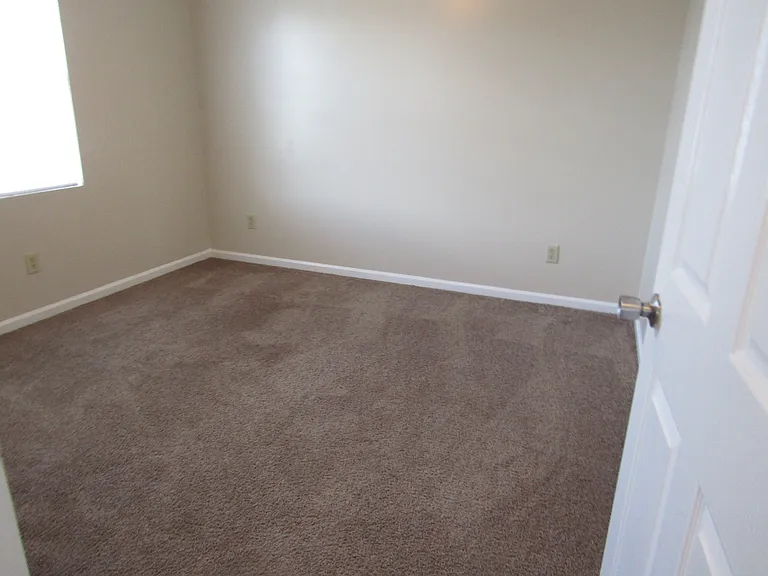 202 Largo Ct — Photo 5