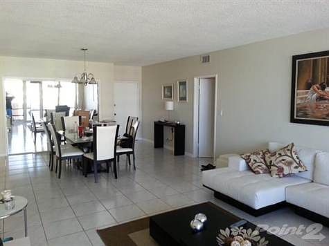 4th image of 5601 Collins Ave APT 1216
