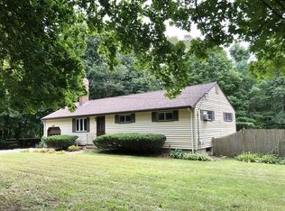 21 Fawn Rd, Holliston, MA 01746
