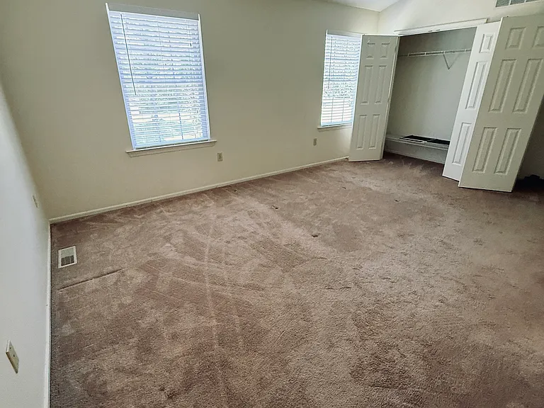 1688 Pinewind Dr — Photo 31