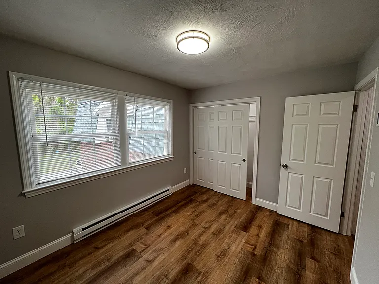 80 Locust Avenue — Photo 28
