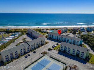 9201 Coast Guard Rd #205, Emerald Isle, NC 28594