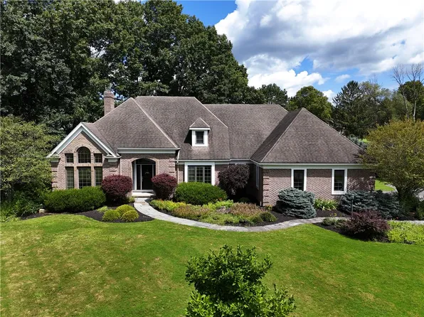 23 Smethwick Ct, Pittsford, NY 14534