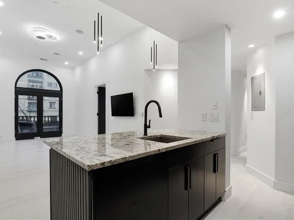 199 14th St NE APT 103, Atlanta, GA 30309