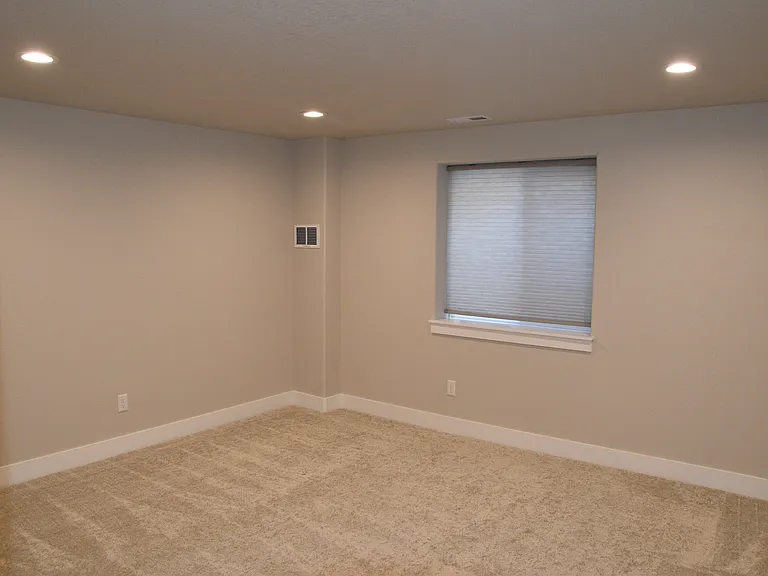 4748 Parachute Cir — Photo 23