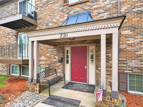 231 Coxcomb Hill Rd APT 4, New Kensington, PA 15068