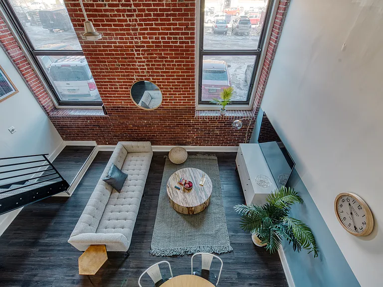 West Lofts — Photo 12