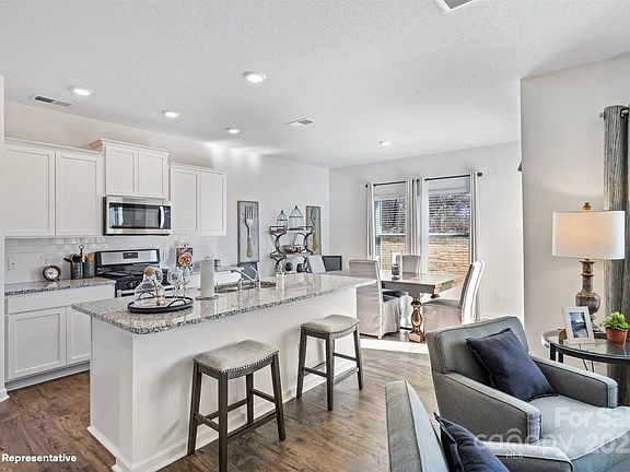 7th image of this home