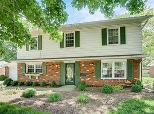 923 Maplecrest Dr, Troy, OH 45373