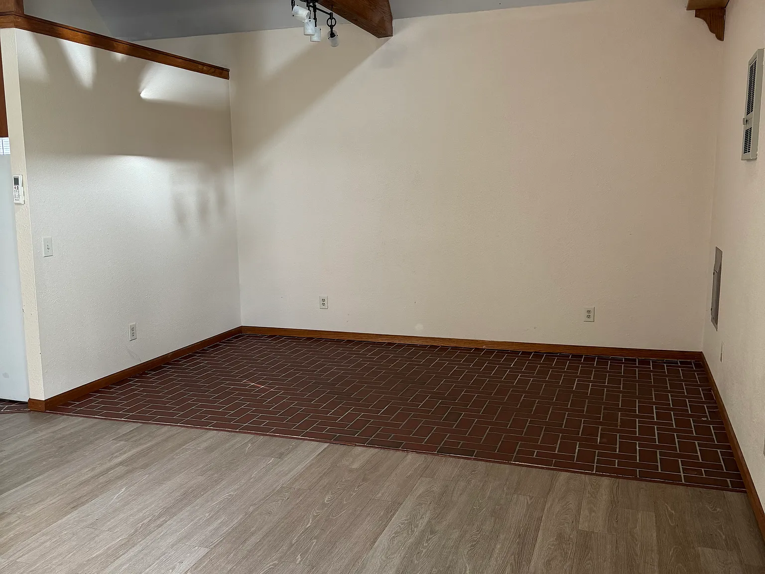 3 bed, 1257 sqft, $1,100 — Photo 3