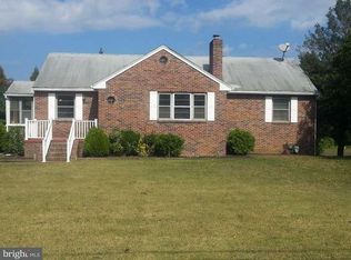 1018 W Garden Rd, Vineland, NJ 08360