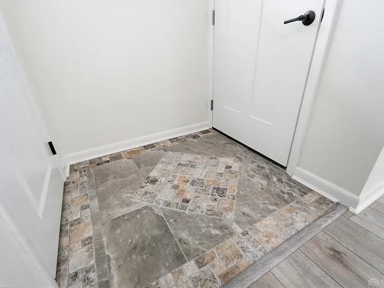 3205 Ackerman Blvd — Photo 6