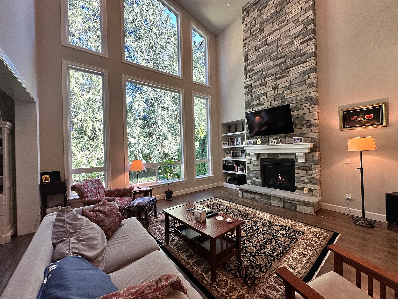5 bed, 4140 sqft, $7,300 — Photo 3