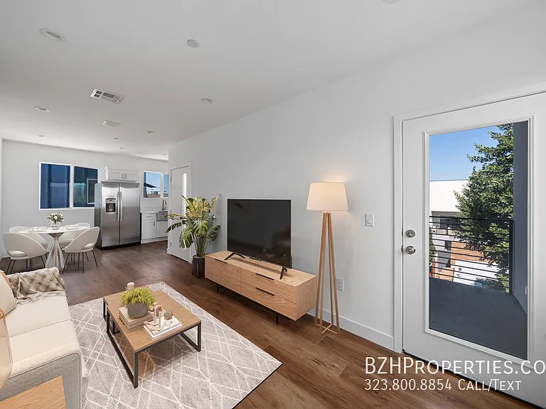 6338 Beck Ave #1/2 — Photo 1