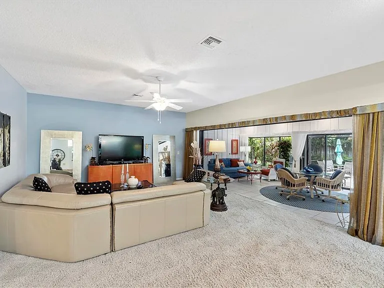 1330 Shorewinds Ln — Photo 15
