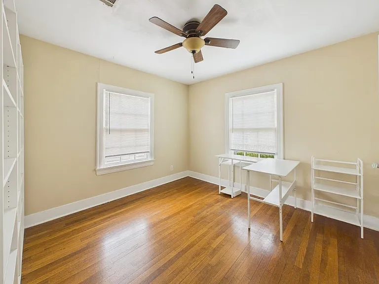 5204 Duval St — Photo 8