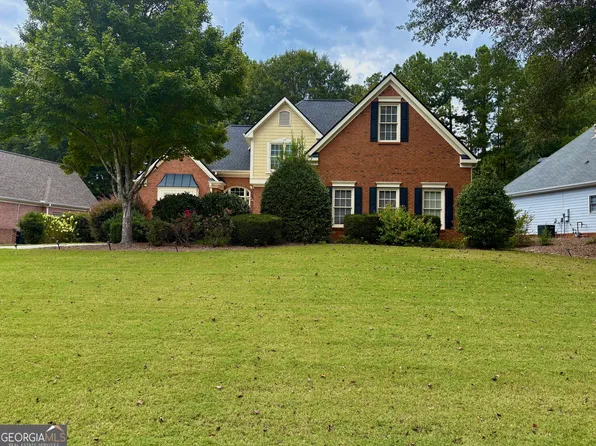 8384 Fairway Dr, Covington, GA 30014