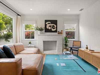 4710 Clinton St, Los Angeles, CA, 90004