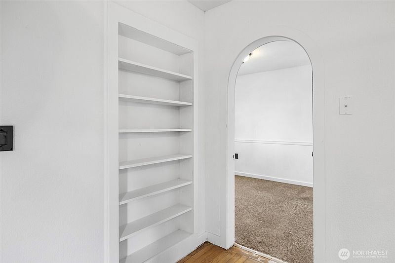 3rd image of 213 Reed Street