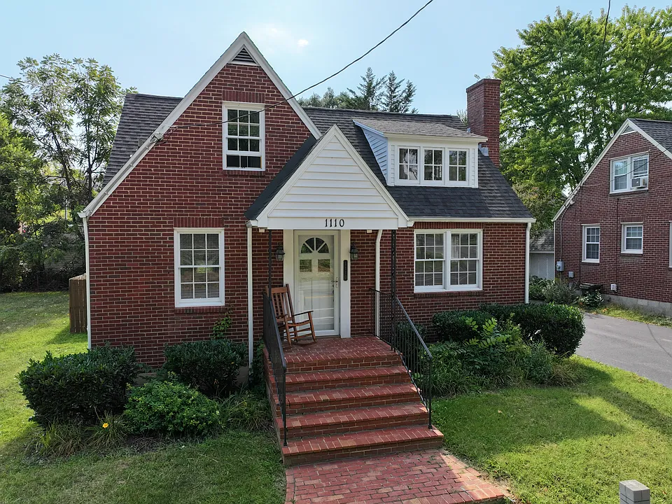 1110 Churchville Ave