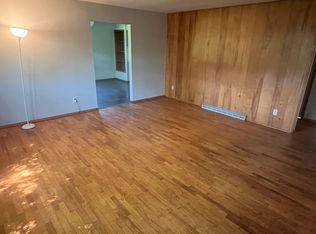 1968 Pump House Rd, Murphysboro, IL 62966