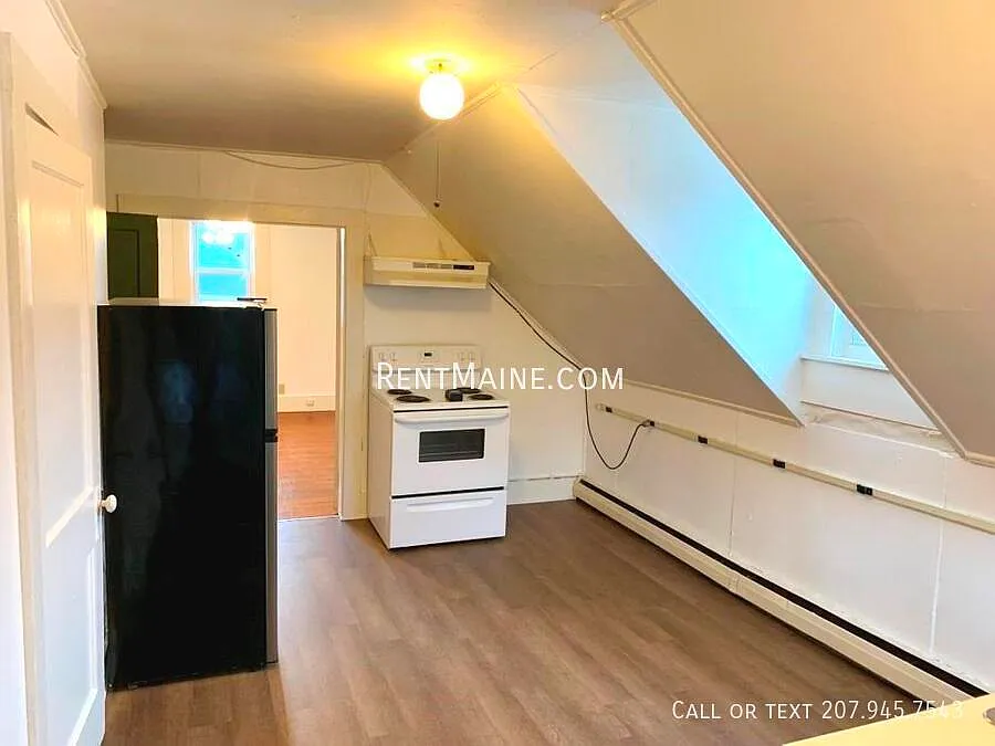 1 bed, $1,000 — Photo 4