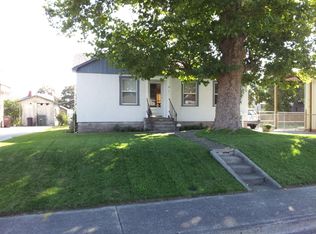 915 2nd St, Clarkston, WA 99403