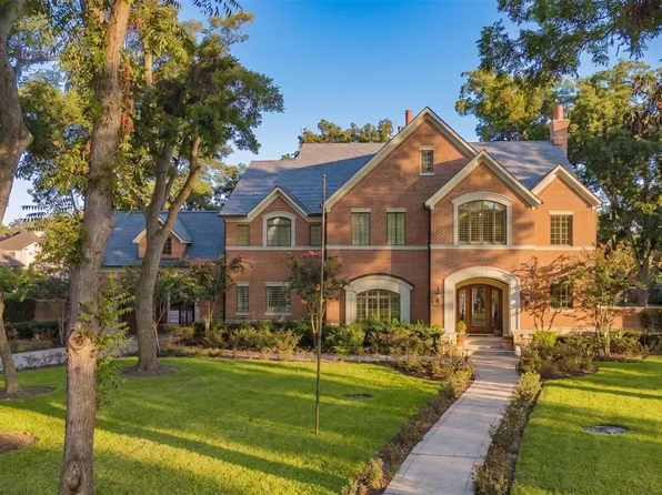 1802 Forest Gate Cir, Sugar Land, TX 77479