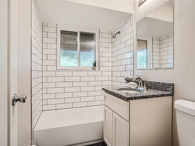 1103 S Beech Dr #A — Photo 6