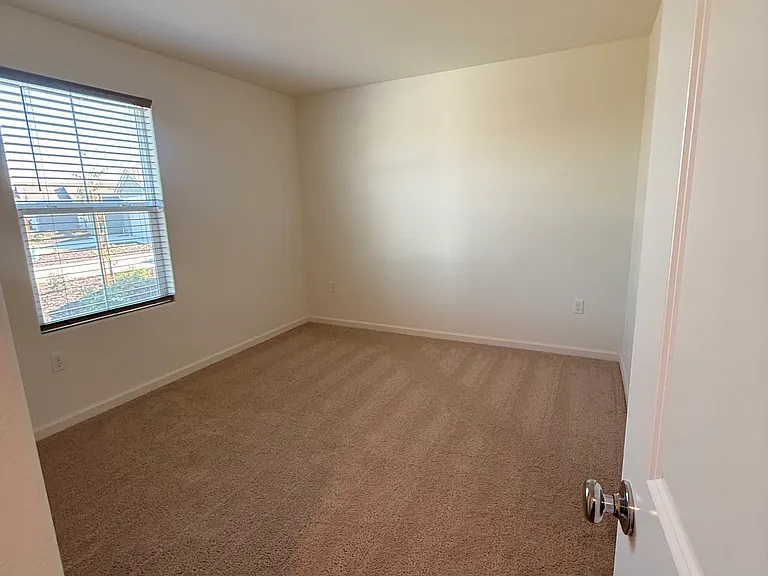 2225 Samuel St — Photo 7