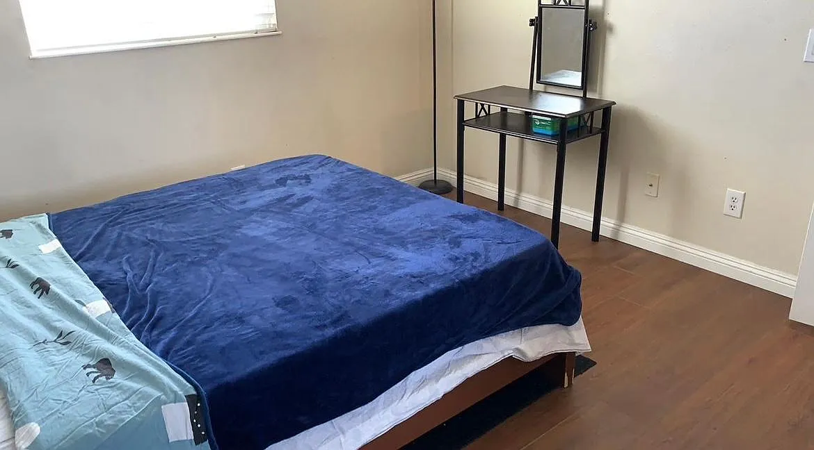1 bed, 280 sqft, $1,199 — Photo 4