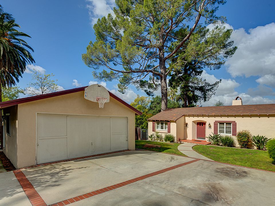 1st image of 3107 Fair Oaks Ave