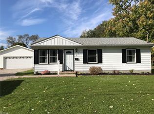 37 N Poplar St, Jefferson, OH 44047