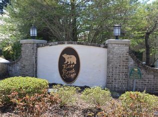 425 Laurel Brook Rd, Montvale, NJ 07645