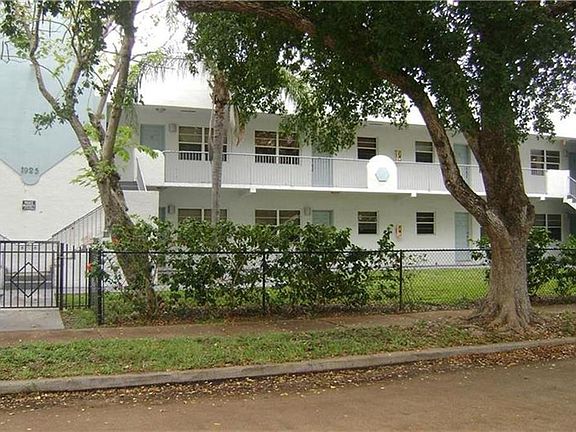 2nd image of 1925 Madison St APT 17