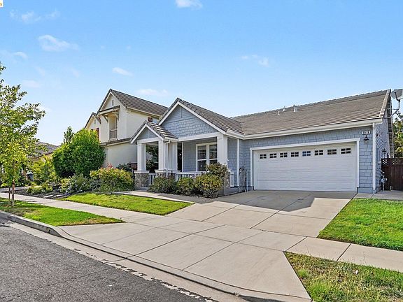 3rd image of 1819 Anastasia Dr