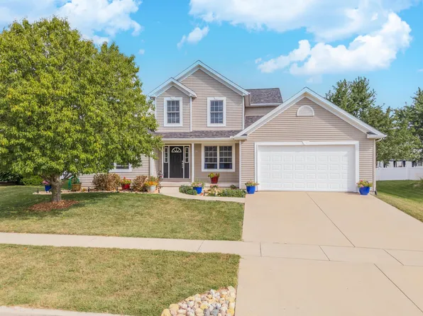 3276 Fire Fly Ct, Normal, IL 61761