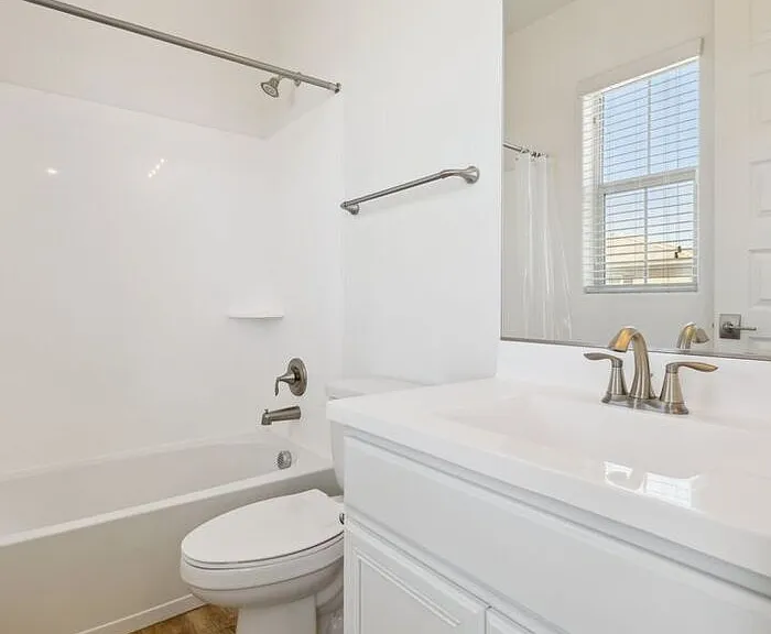 211 E Brinley Dr — Photo 36