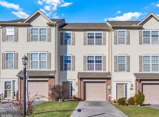 1207 Ledge Dr, York, PA 17408