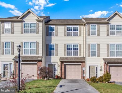 1207 Ledge Dr, York, PA, 17408