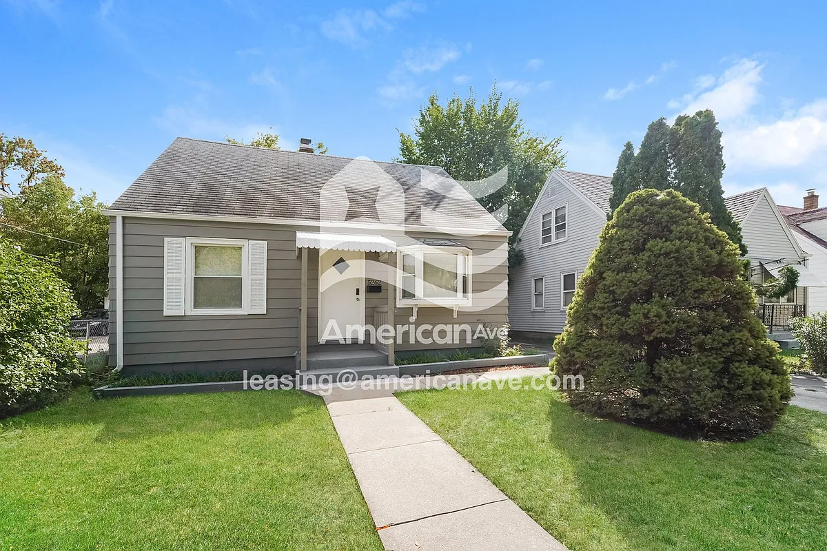 1454463_002_wm_-_front_view_13122463.jpg - 5262 N 61st St