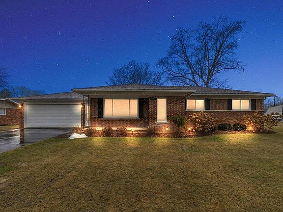 2nd image of 53383 Starlite Dr