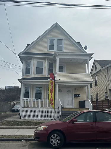 220-222 Beardsley St Photo 1