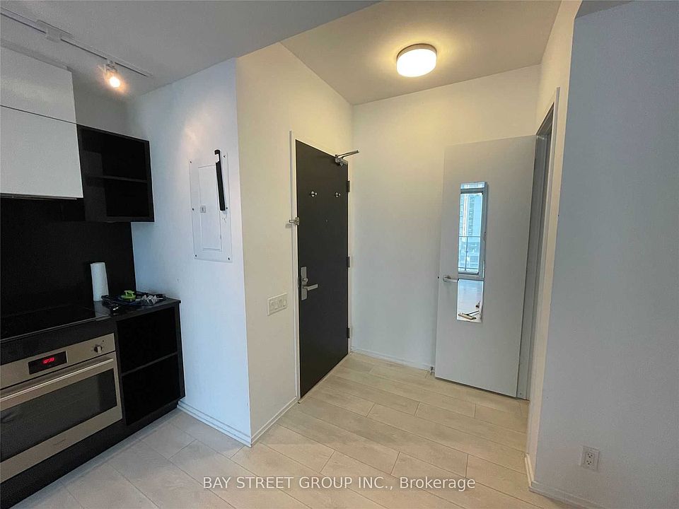 125 Peter St 1412, Toronto, ON M5V 0M2 Zillow 125 Peter St 1412, Toronto, ON M5V 0M2 Zillow