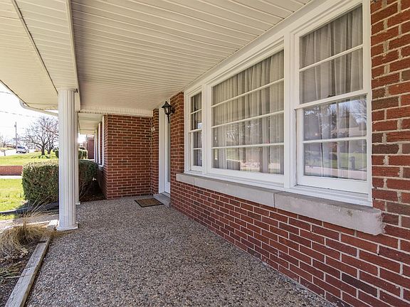 4th image of 109 Meadowlark Dr