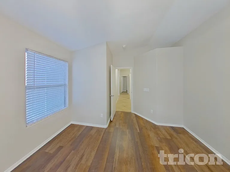 1612 E Barbarita Ave — Photo 8
