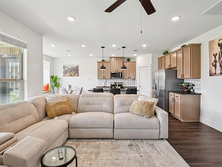 4806 Sand Clouds Dr — Photo 6
