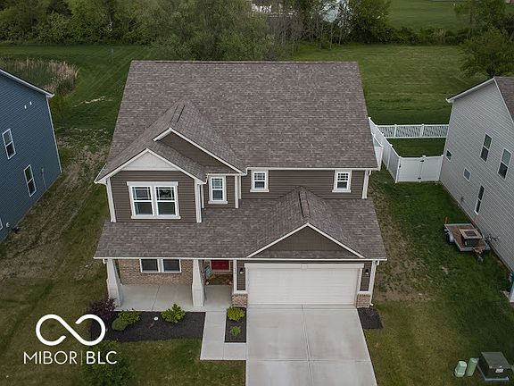 2nd image of 1075 Bevy Blvd