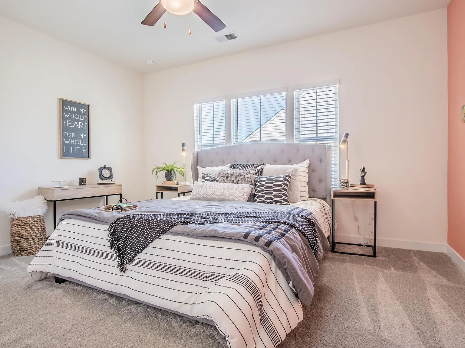 3 bed, 1599 sqft, $2,095 — Photo 2