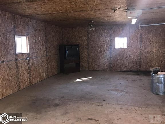 2nd image of 2525 Township Road 2100 E